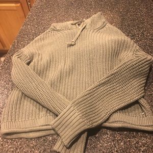 Womems Sweater
